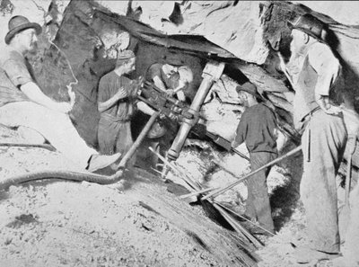 ゴールドマイニング、ビクトリア、1900年頃、「サザンクロスの下-オーストラリアの垣間見る」から、1908年に出版 作： Australian Photographer